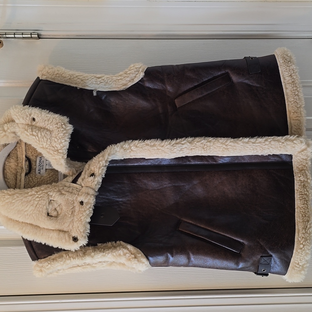 ARIZONA JEAN CO WOMENS JUNIOR SIZE BROWN IMITATION LEATHER AND FAUX FUR VEST XS
